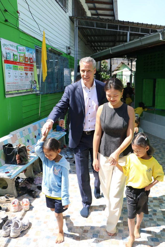 Walking Tour though Romklao Preschool